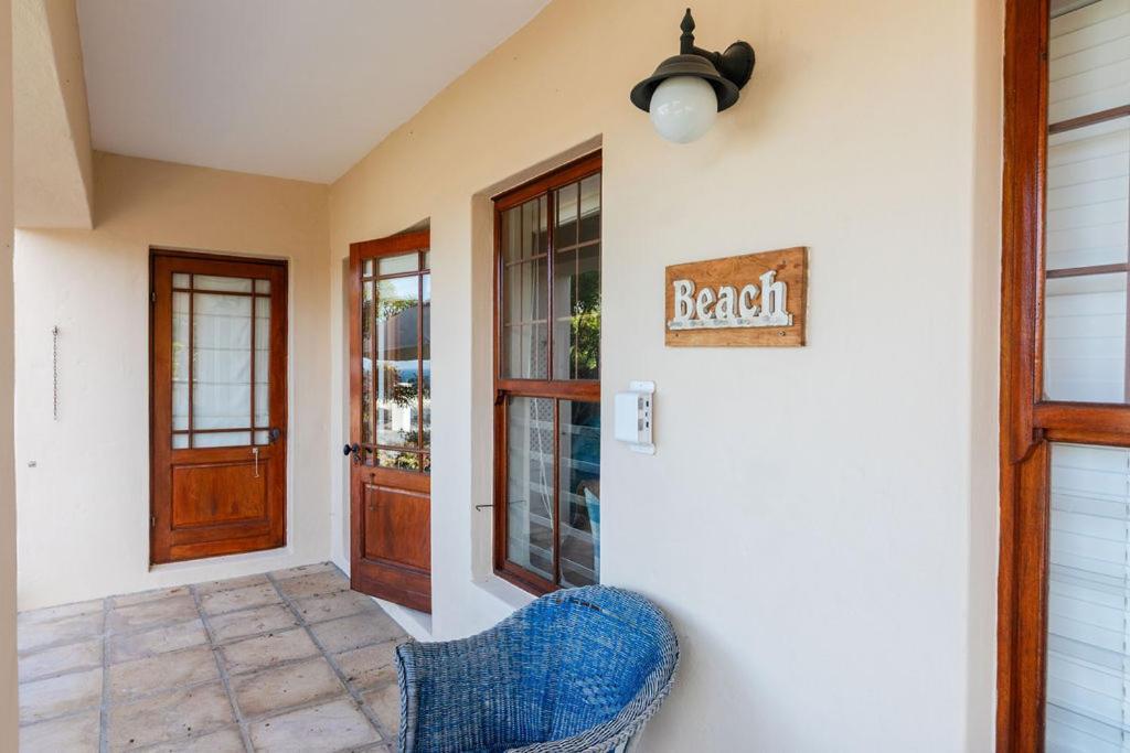 Seia Dream Offers Stunning Ocean Views, Sunny Living Spaces, Plunge Pool And Terraces Perfect For Relaxing, Walk To Simons Town, Seaforth Beach, Boulders Penguins, High Speed Internet, Smart Tv And Back Up Solar, Ideal For Families Or Remote Wo *
